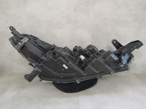 LAMPA PRZÓD TOYOTA COROLLA CROSS FULL LED 20- LH LEWA HASCO 16-184