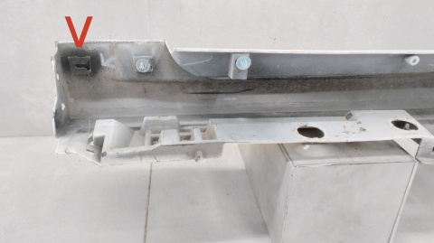 Listwa progowa prawa Toyota Corolla XII sedan E21 18-