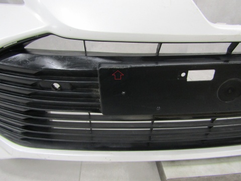 Zderzak przód przedni Toyota Corolla E21 XII Sedan 18-22