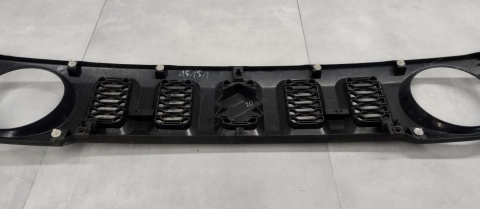 Grill Atrapa Chłodnicy SUZUKI JIMNY 4 IV 2018- OEM 72111-78R0