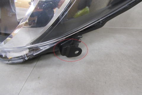 LAMPA PRZÓD TOYOTA YARIS 3 III HYBRID ZWYKŁA Z LED 12-14 LH LEWA