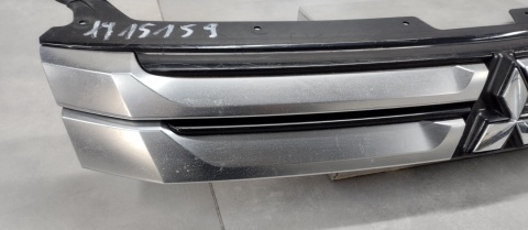 Grill Atrapa Chłodnicy Mitsubishi Outlander III lift 14-17 OEM - 7450A959
