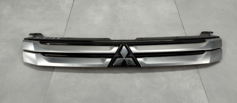 Grill Atrapa Chłodnicy Mitsubishi Outlander III lift 14-17 OEM - 7450A959