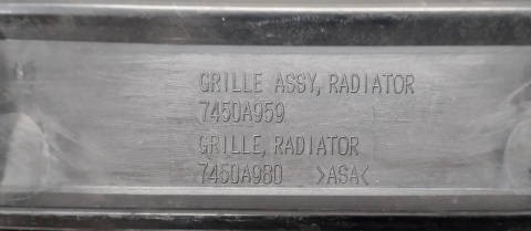 Grill Atrapa Chłodnicy Mitsubishi Outlander III lift 14-17 OEM - 7450A959