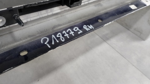 Listwa progowa prawa Jaguar XE 760 sport 14- gx7M-101d56-a
