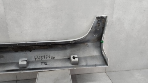 Listwa progowa prawa VOLVO S60 III V60 II 18- sedan kombi