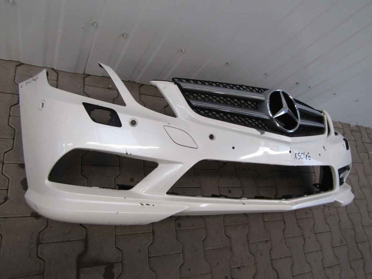 Zderzak przód przedni Mercedes E klasa coupe 207 AMG 09-12