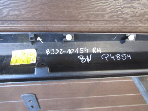 Listwa progowa prawa Range Rover Evoque BJ32-10154