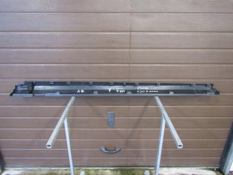 Listwa progowa prawa Range Rover Evoque BJ32-10154