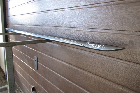 Listwa progowa prawa Audi A4 B9 8W0 S-Line 19 Lift