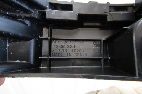 Mocowanie zderzaka przedniego Seat Ibiza V (KJ)6F0807378
