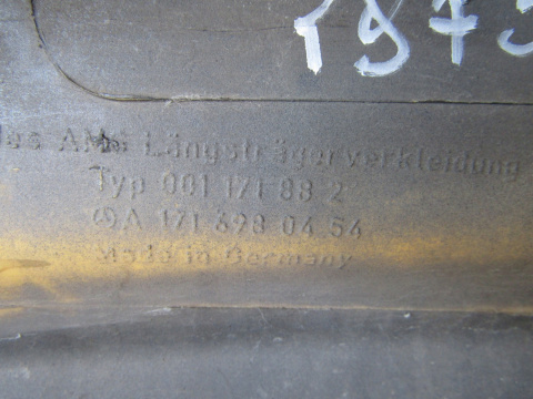 Listwa progowa prawa Mercedes SLK R171 171 AMG 55