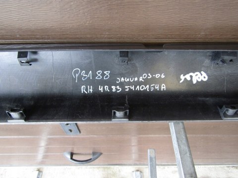 Listwa progowa prawa Jaguar S-Type Lift 04- próg