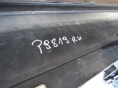 Listwa progowa prawa Mercedes CLA 2 II 118 19- AMG