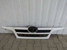 Grill atrapa zderzak przód Toyota Dyna U300 2006-