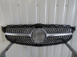 Grill atrapa Mercedes C-klasa 205 lift AMG black 18-