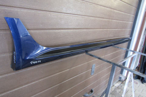 Listwa progowa prawa AUDI RS4 8W9 B9 RS 4 18-