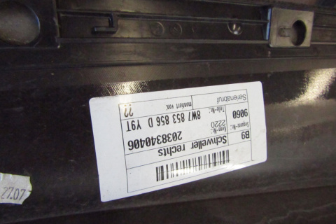 Listwa progowa prawa Audi A5 8W6 8W7 S-Line 19 Lift