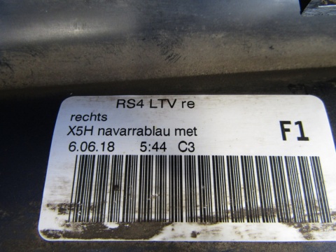 Listwa progowa prawa AUDI RS4 8W9 B9 RS 4 18-