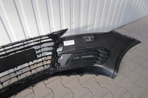 Zderzak przód przedni Audi TT 8S0 14-19
