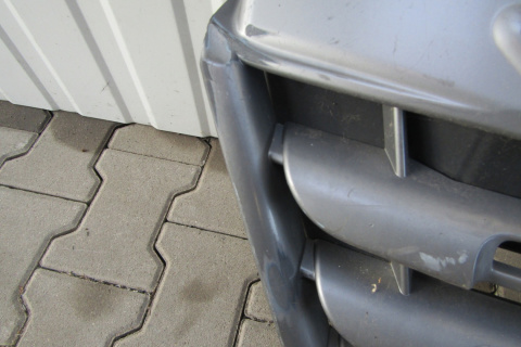 Zderzak przód Renault Master 3 III 10-14 GRILL