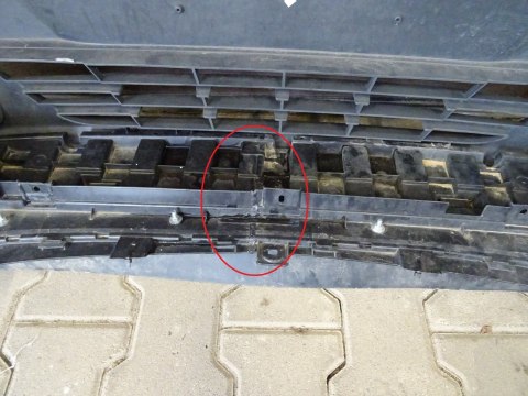 Zderzak przód przedni Ford Transit Courier 13-