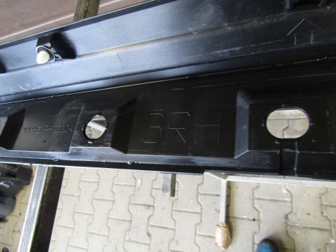 Listwa progowa prawa Toyota RAV 4 RAV4 5 V XA50 19