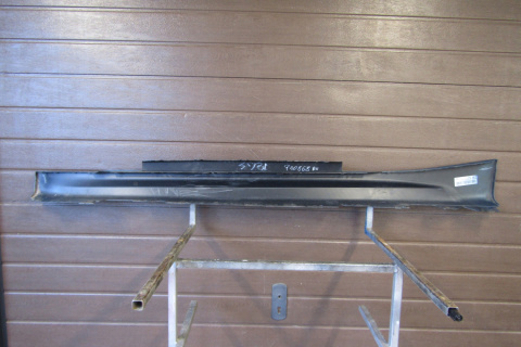 Listwa progowa prawa BMW 2 F87 M2 16-20 M Power