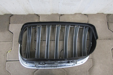 Nerka grill atrapa prawa BMW X5 E70 5113-7171396