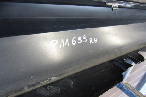 Listwa progowa prawa BMW 3 G20 G21 M Pakiet 18-