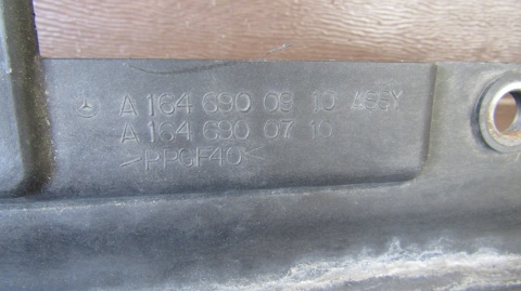 Listwa progowa Stelaż prawa Mercedes ML 164 05-11