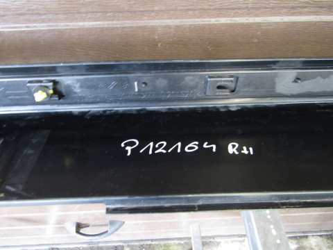 Listwa progowa prawa Mazda CX30 CX-30 19- K3006