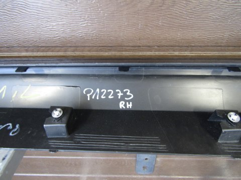 Listwa progowa prawa VOLVO S60 III V60 II 18-