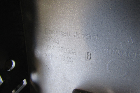 Listwa progowa lewa RENAULT ZOE 12- 764197005R