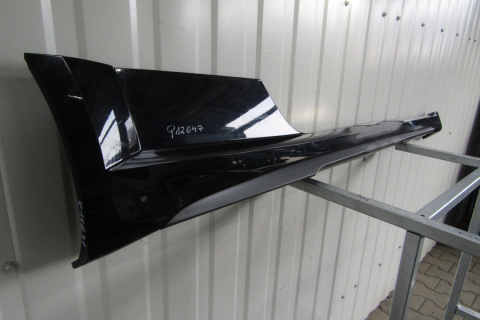 Listwa progowa prawa Audi TT RS Lift S-Line 8S0 18-
