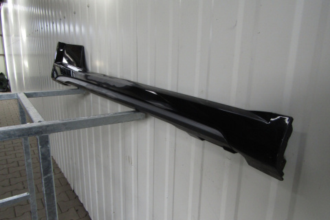 Listwa progowa prawa Audi TT RS Lift S-Line 8S0 18-
