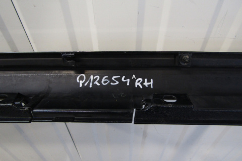 Listwa progowa prawa Toyota Land Cruiser 150 09- 5D JM150