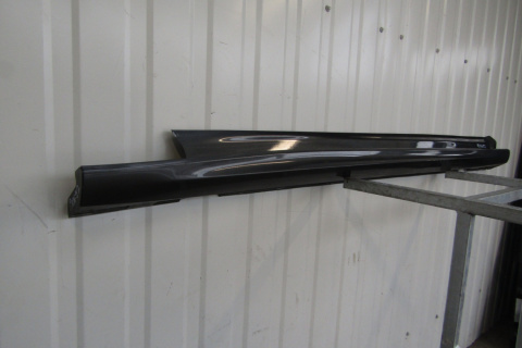Listwa progowa prawa Ford Focus MK4 ST Line 17-