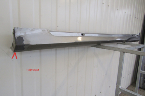 Listwa progowa lewa Lexus GS IV 450h Hybrid 12-20