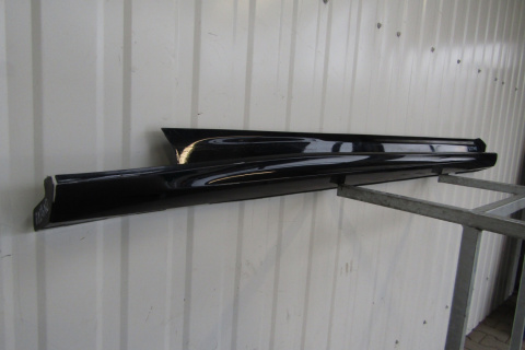 Listwa progowa prawa Ford Focus MK4 ST Line 17-