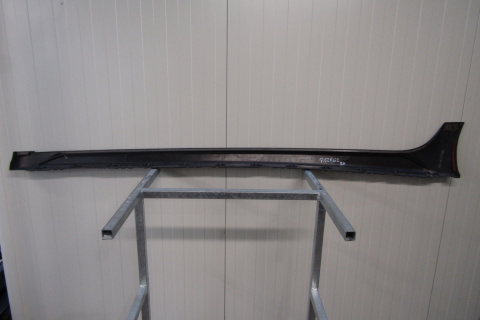 Listwa progowa prawa Audi A4 Allroad LIFT 8W9 B9 KOMBI 19-