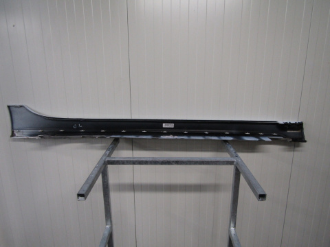 Listwa progowa lewa BMW 1 F40 M Pakiet 19-