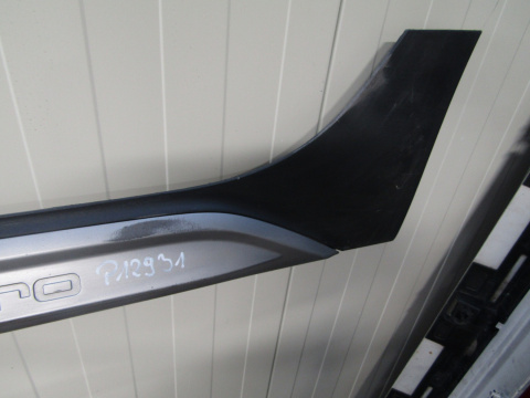 Listwa progowa lewa Audi A4 Allroad LIFT 8W9 B9 KOMBI 19-
