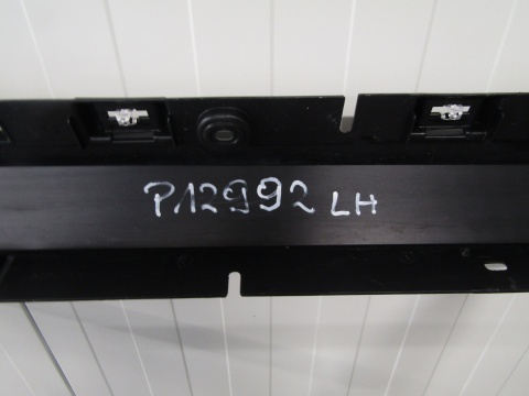 Listwa progowa lewa Porsche Cayenne 3 III 9Y0 18-