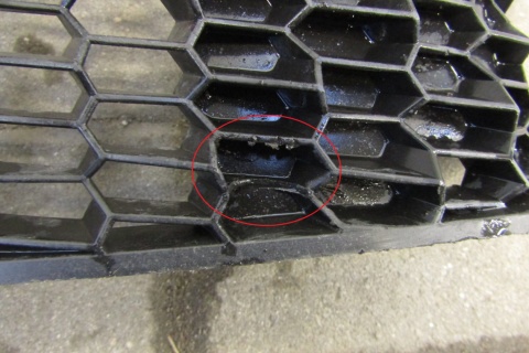 Kratka zaślepka lewa zderzak przód LAMBORGHINI AVENTADOR ROADSTER 11-