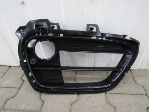 Kratka zaślepka prawa zderzak przód PORSCHE CAYMAN 2 II 981 12-14