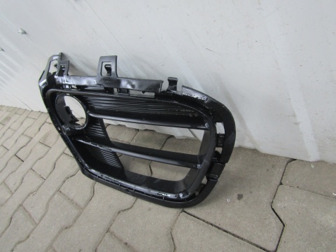 Kratka zaślepka prawa zderzak przód PORSCHE CAYMAN 2 II 981 12-14