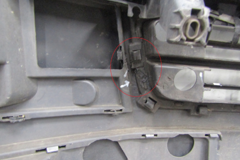 Zderzak przód przedni VW Multivan 7E0 2 II Lift 09-15