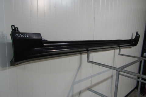 Listwa progowa lewa Volvo XC90 II 18- lift XC 90 komplet