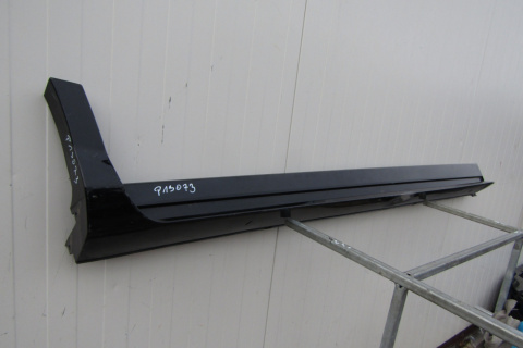 Listwa progowa prawa Ford Kuga MK2 Titanium ST 12-